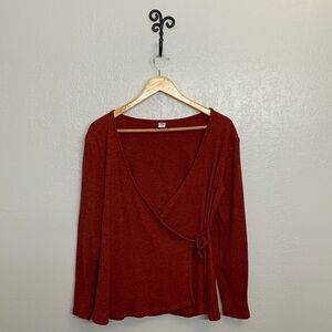 Old Navy Wrap Shirt. Size Large